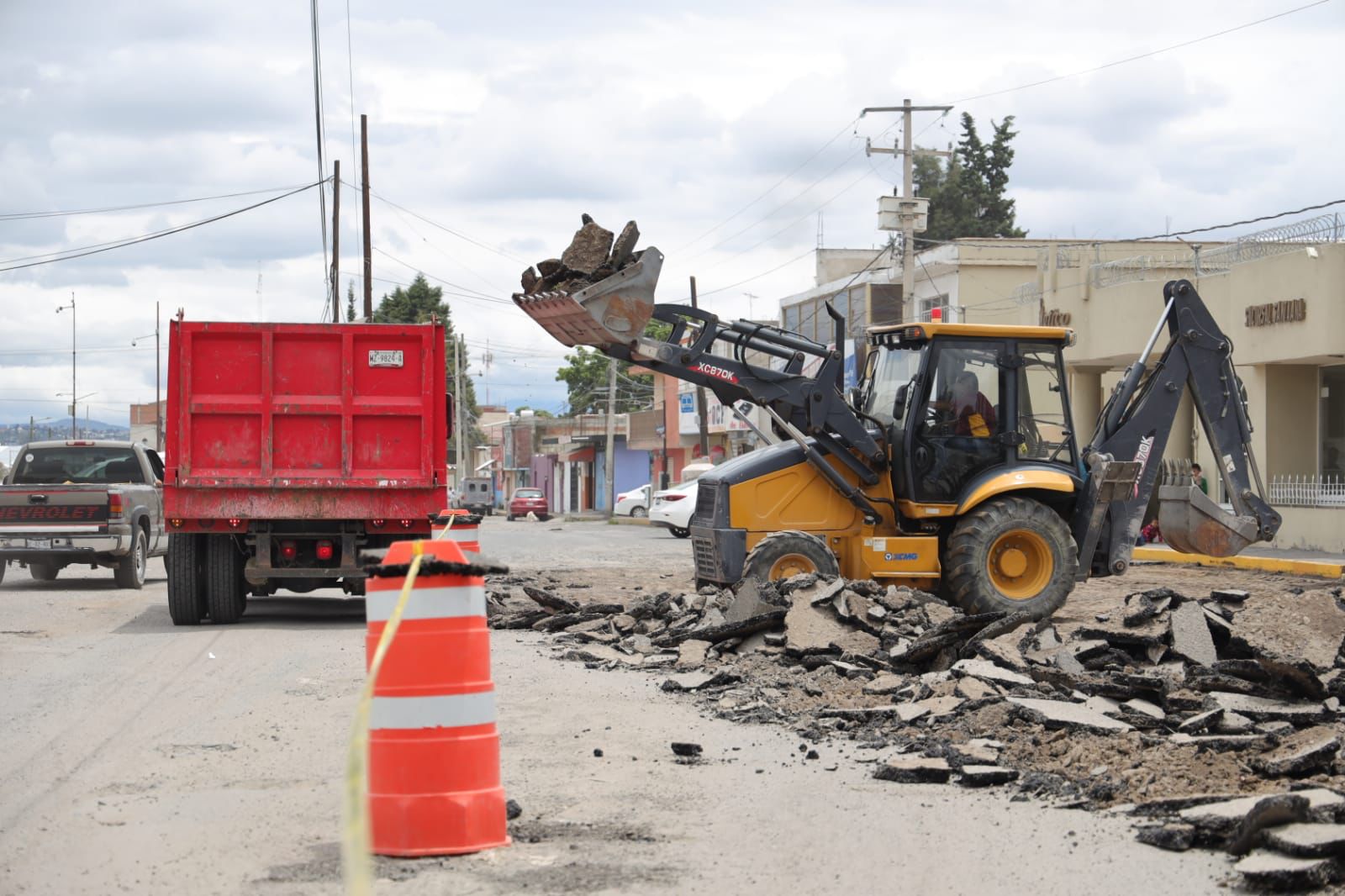 Inicia Ayuntamiento de Chiautempan rehabilitación de calle Ferrocarril